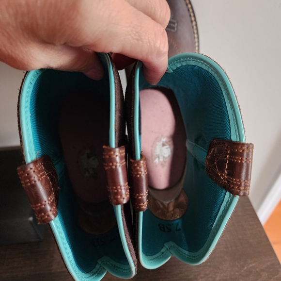 Ariat Women's Boots - Picture 4 of 8